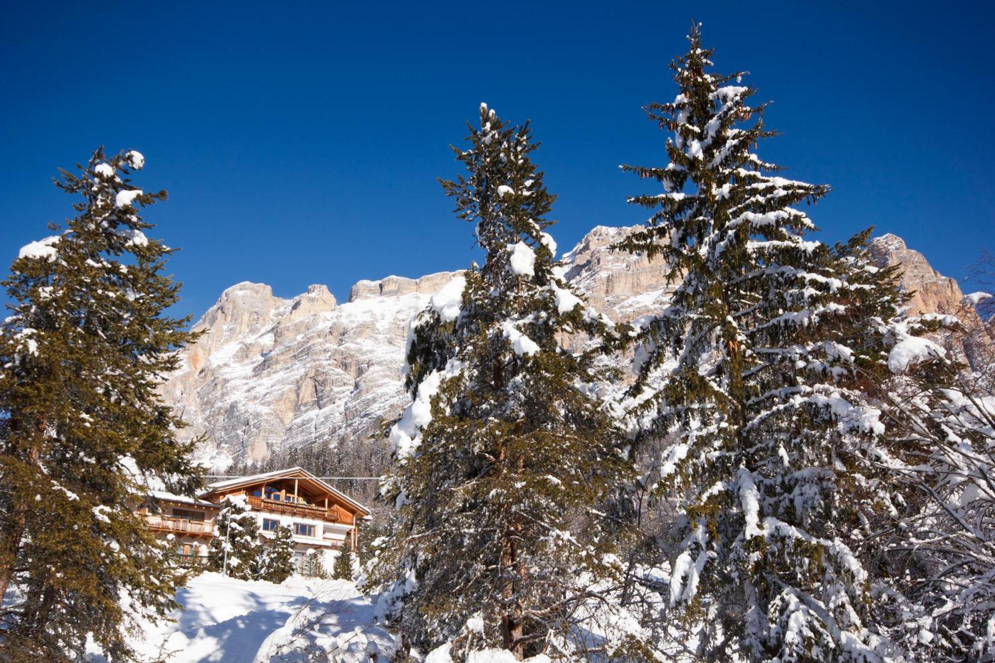Hotel Gran Paradiso Сан-Кассиано Экстерьер фото